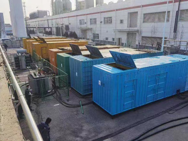 台安380V和690V电压的电缆线相同吗？