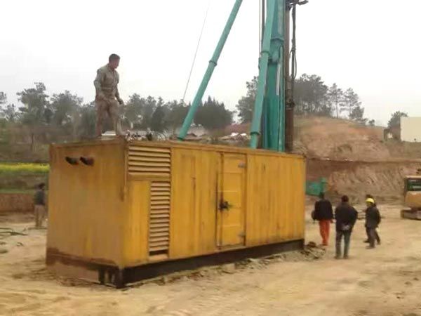 台安如何判断水冷式机油散热器密封件是否需要更换？